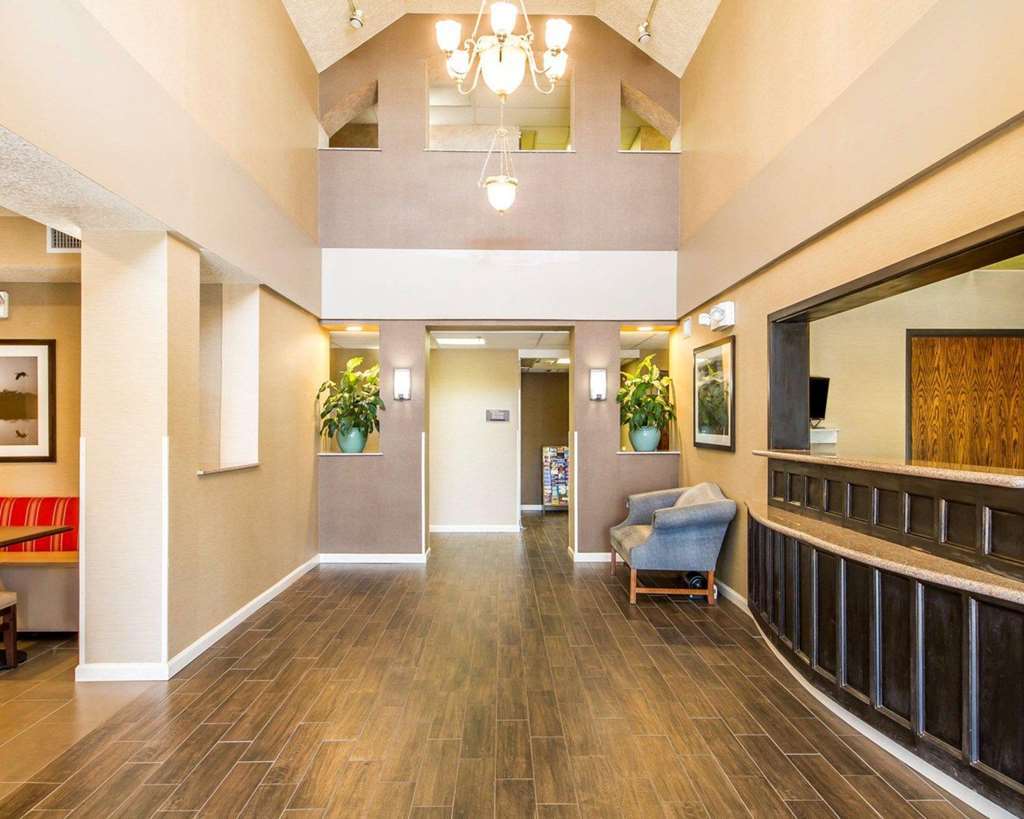 Comfort Inn Lathrop Stockton Airport Interior photo