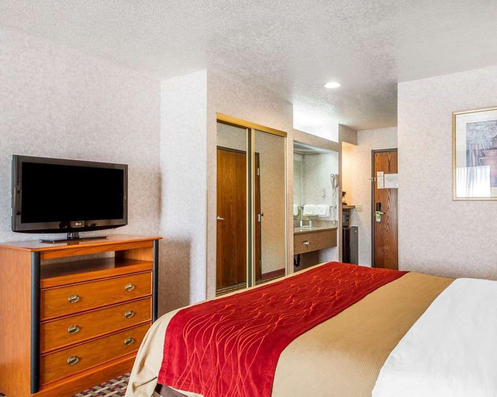 Comfort Inn Lathrop Stockton Airport Room photo